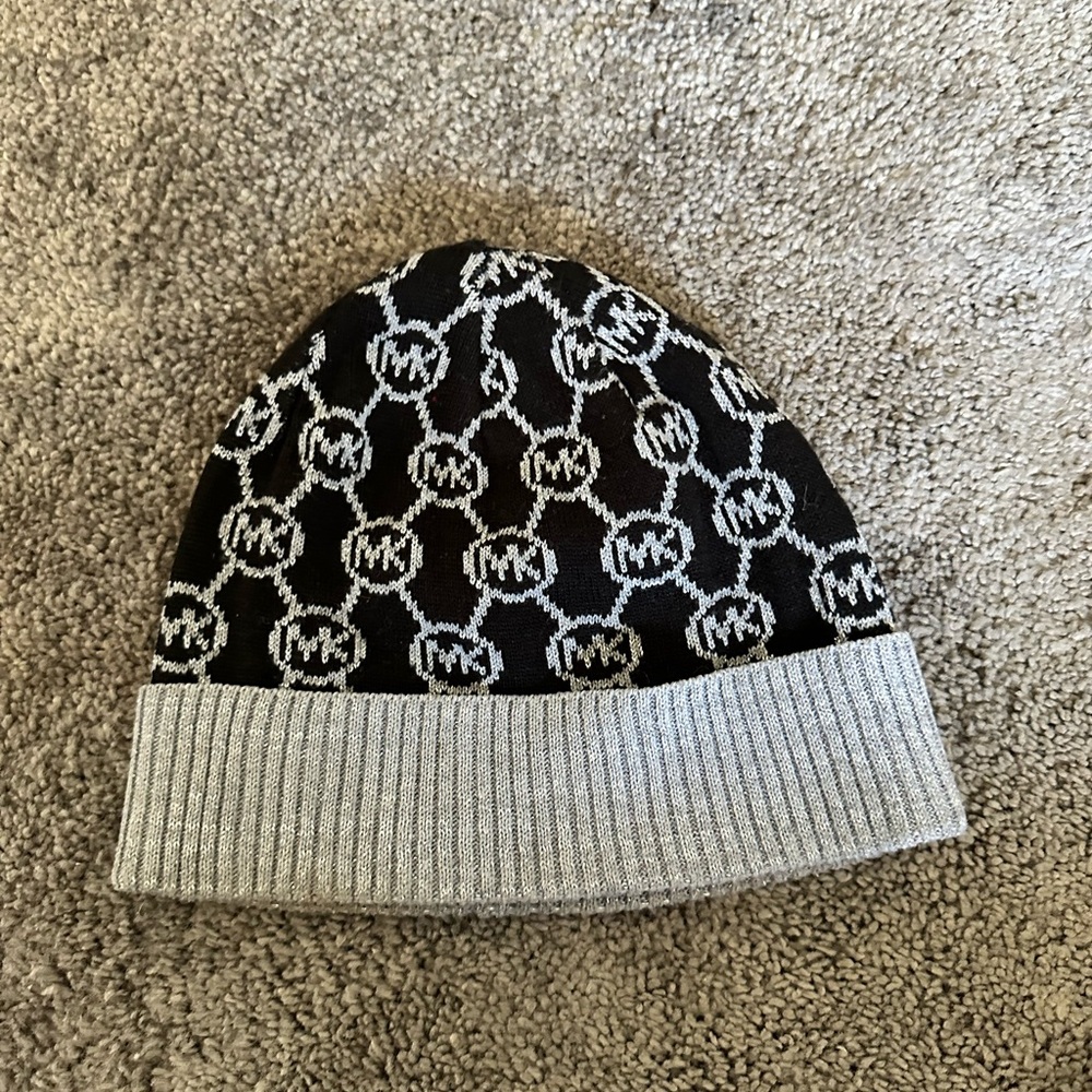 Michael Kors Black and Gray Knit Hat